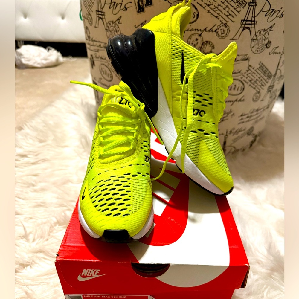 Nike Air Max 270 Size 5.5(GS)